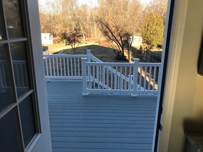 deck - 955 Lincoln Blvd