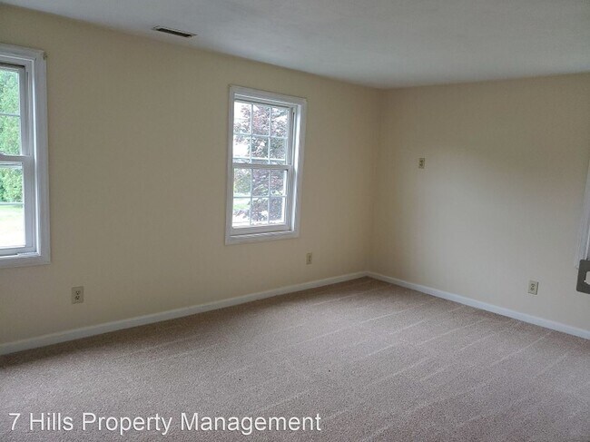 Building Photo - 2 br, 1.5 bath House - 4 Ledgecrest Drive