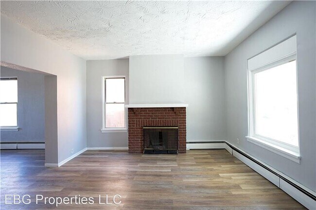 Building Photo - 5 br, 2.5 bath House - 49 N Linwood