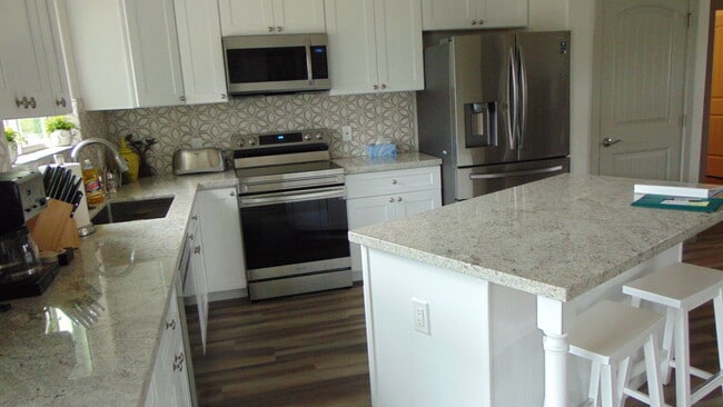 Building Photo - 4817 E Catherine Dr