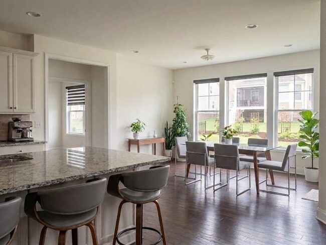 Foto del edificio - 18037 Bay Pt Wy