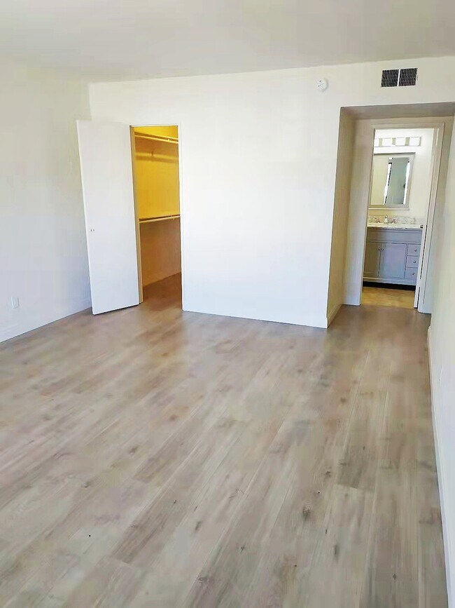 Foto del edificio - 505 N Louise St