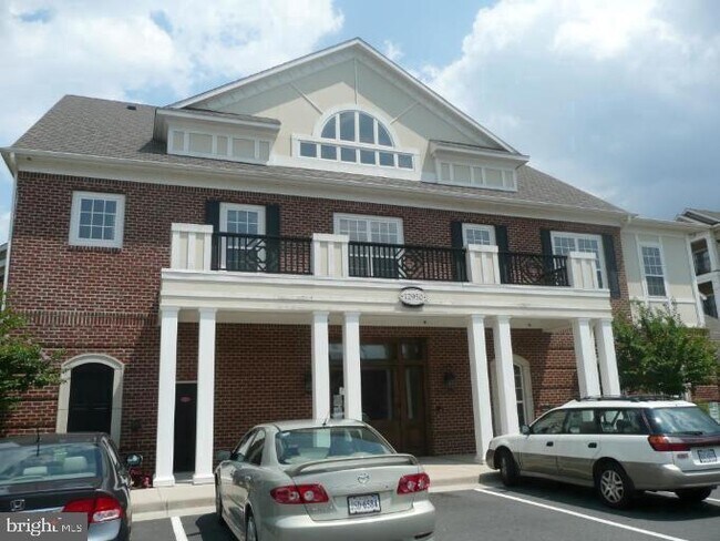 Foto del edificio - 12957 Centre Park Cir