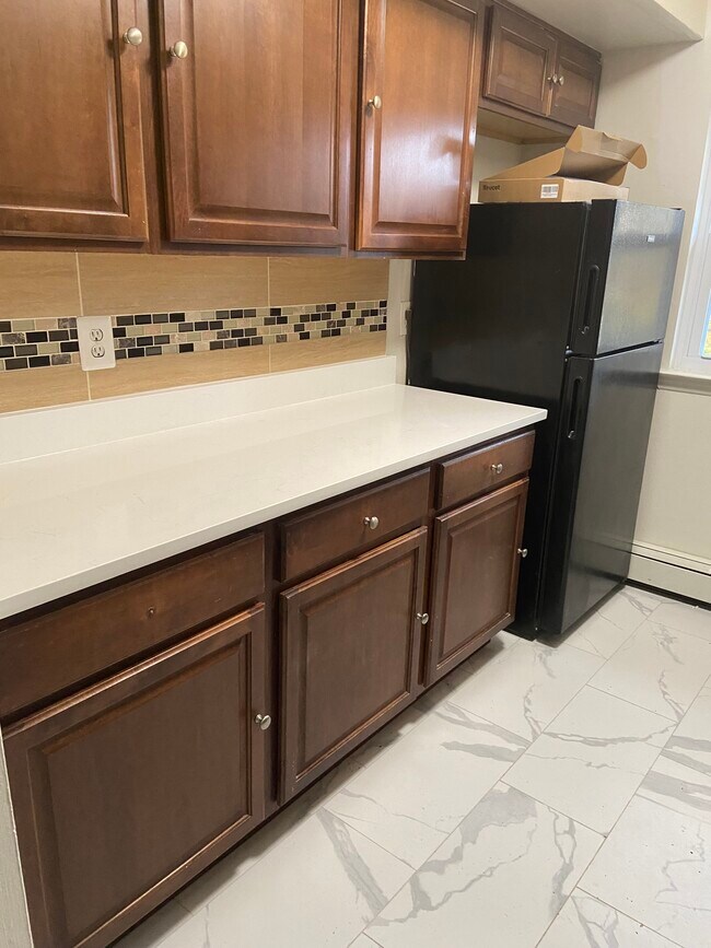 55 Gill Ln Unit 58, Iselin, NJ 08830 Condo for Rent in Iselin, NJ