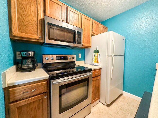 Foto del edificio - 14428 Compass St