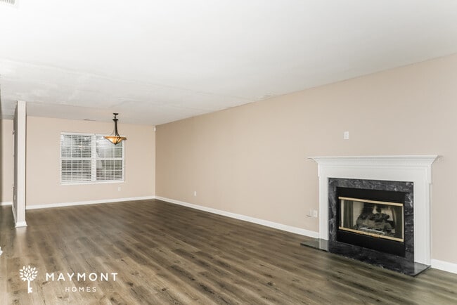 Building Photo - 1334 Mulberry Ct