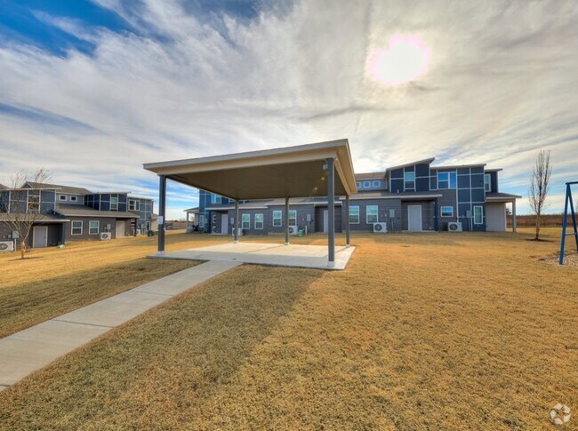 Building Photo - Lakeshore Landing