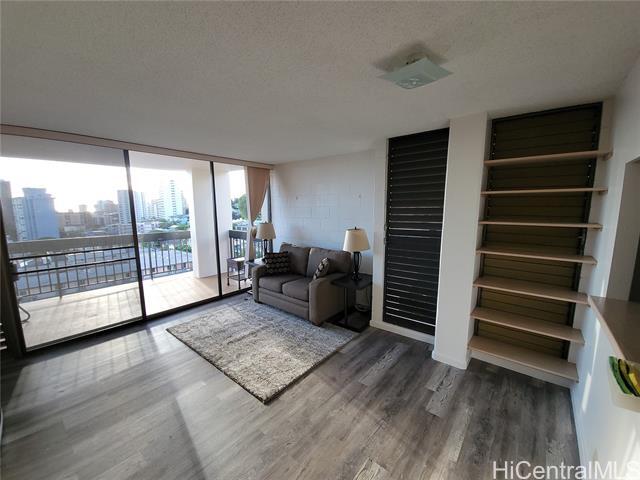 Foto del edificio - 1560 Thurston Ave