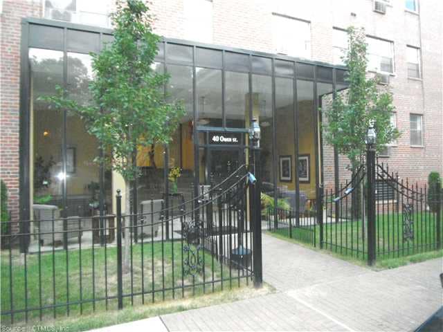 Primary Photo - 40 Owen St