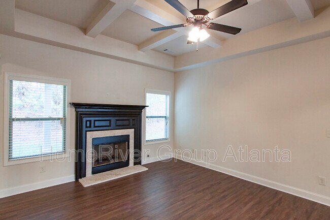 Foto del edificio - 453 Cherry Creek Dr