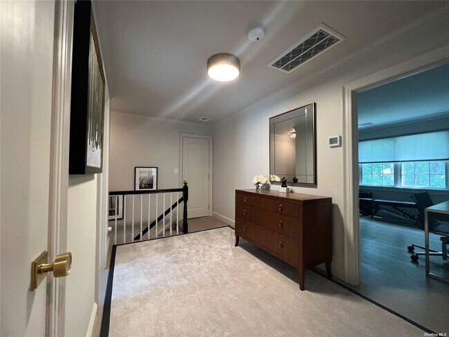 Foto del edificio - 21 Quail Ridge Rd