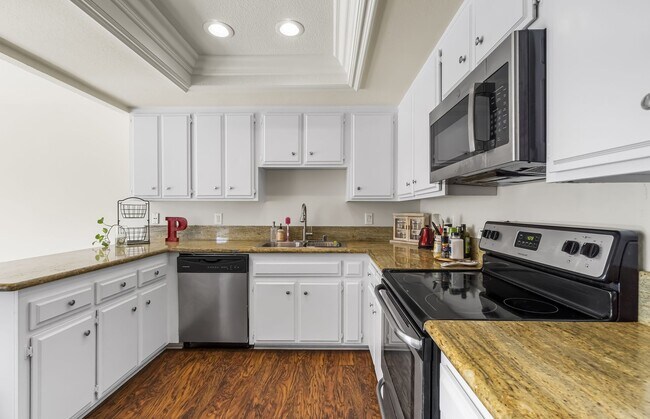 Foto del edificio - *Special Offer*Charming 4 Bedroom/2 Bath S...