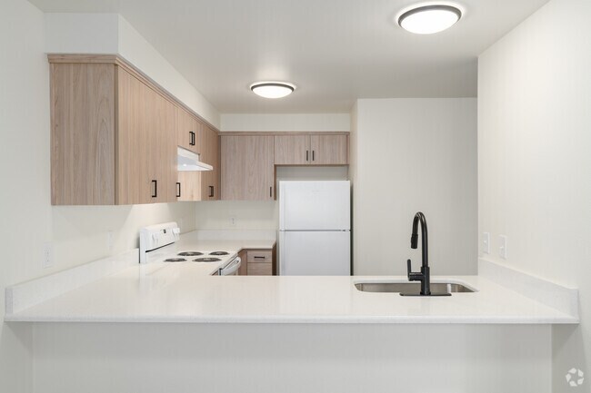 2 habitaciones, 1 baño - 848 pies cuadrados - Cocina - Columbus Village Apartments