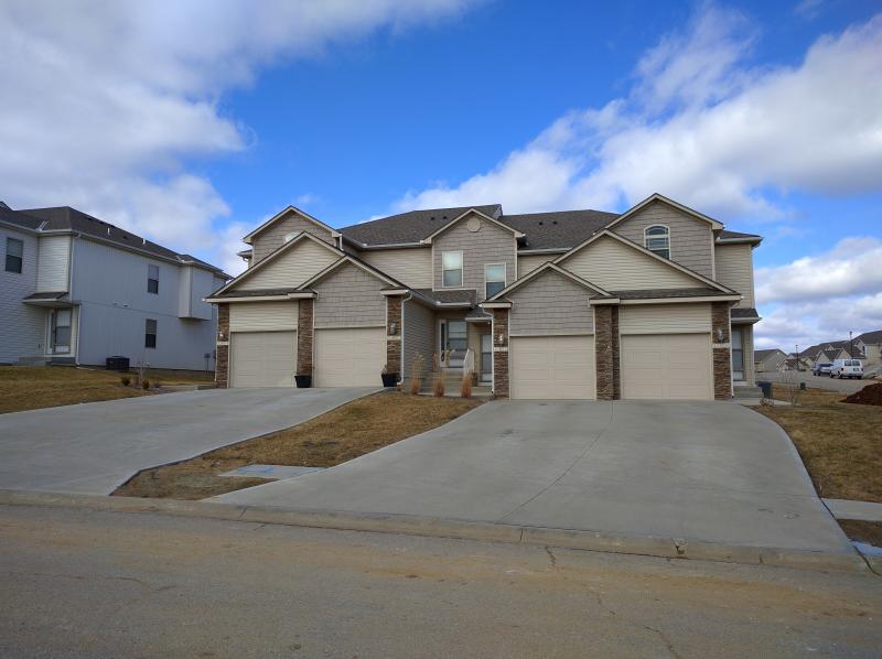 Foto principal - 4329 N 106th St