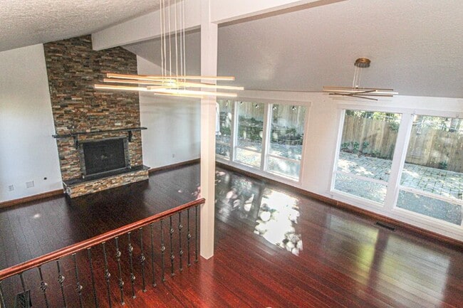 Building Photo - 17630 17th Dr SE