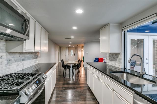 Building Photo - 1208 Mossvine Dr