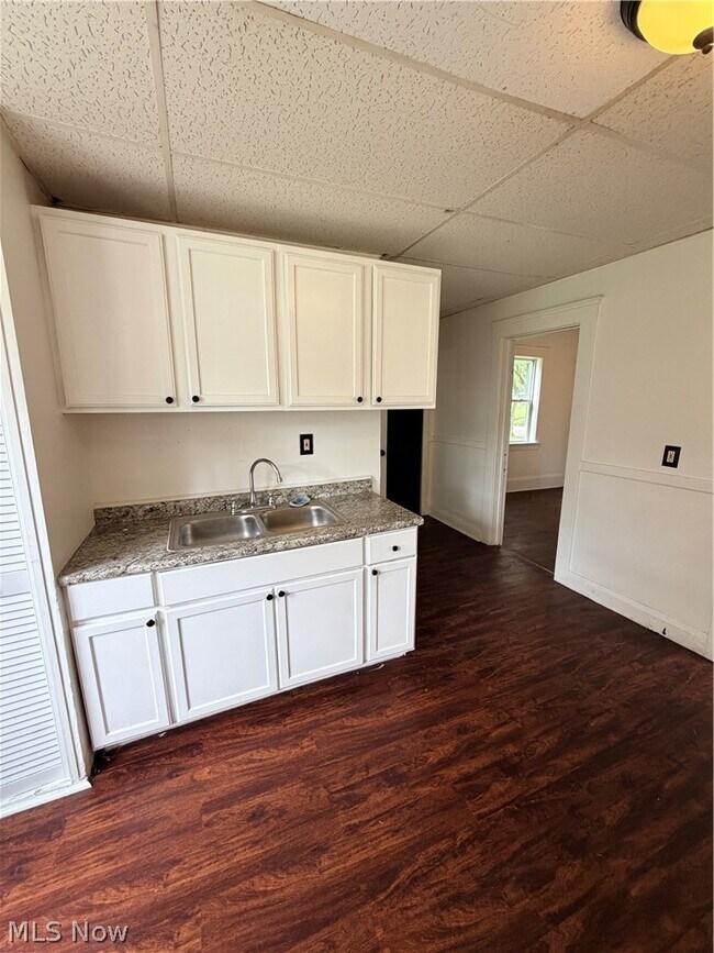 Building Photo - 6603 Charter Ave