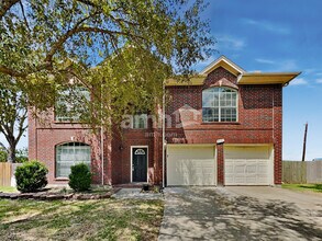 Building Photo - 2602 Port Carissa Dr