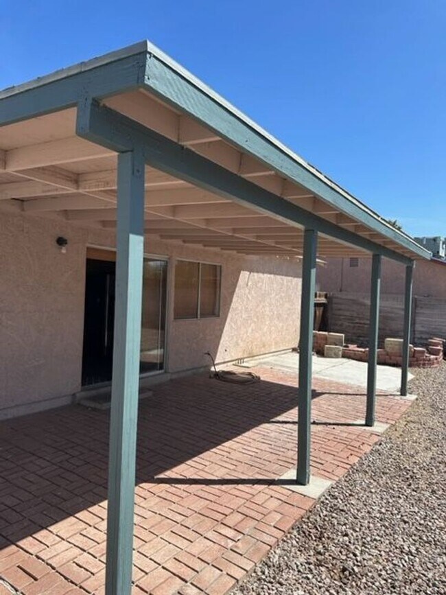 Foto del edificio - SW Remodeled 2 Bedroom!!