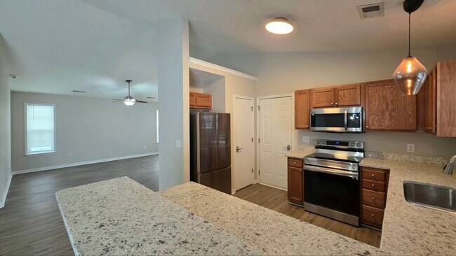 Foto del edificio - 920 Silvercrest Dr