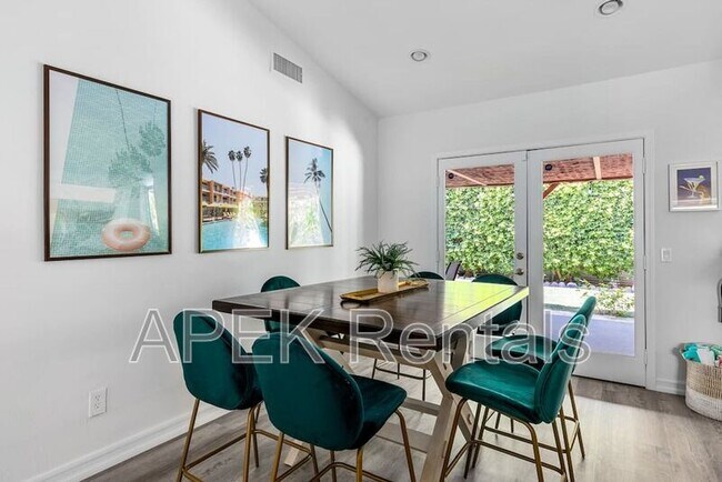 Building Photo - 2184 E Powell Rd