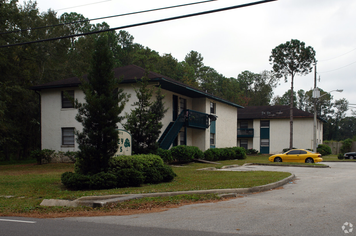 Primary Photo - Wiley Oaks Apartments
