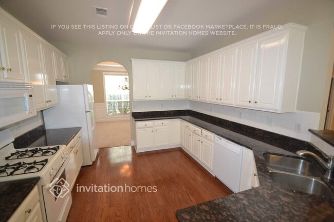 Building Photo - 337 Grandiflora Dr