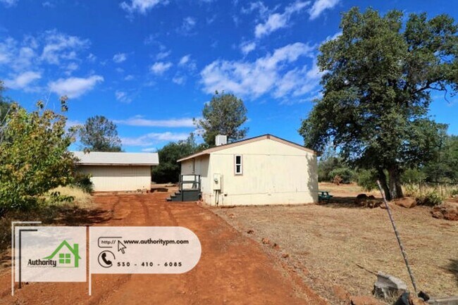 Foto del edificio - 7700 Fisher Ln