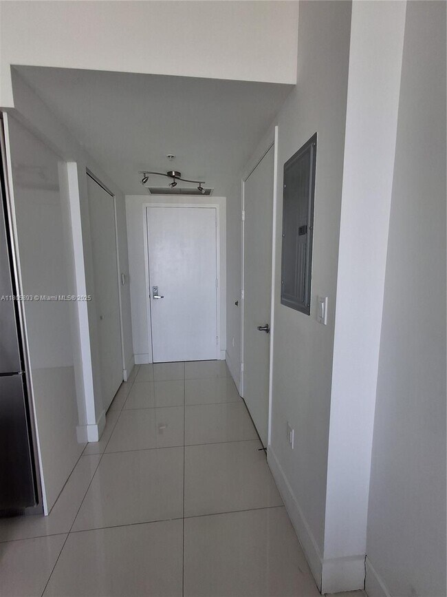 Foto del edificio - 92 SW 3rd St