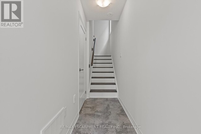 Photo du bâtiment - 62 Pogie Dr