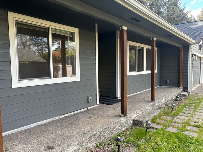 Foto del edificio - 3 Bedroom Olympia Home Available Soon!