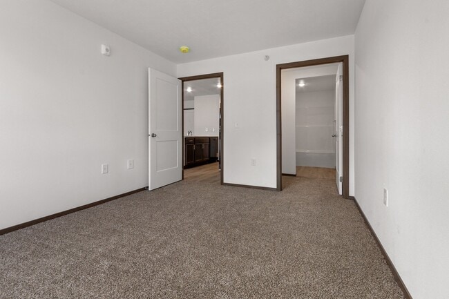 Building Photo - Whisper Creek Village