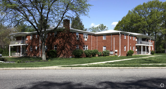 Winding Brook Apartments