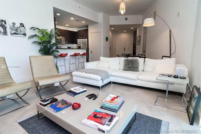 Building Photo - 2 bedroom in Aventura FL 33180