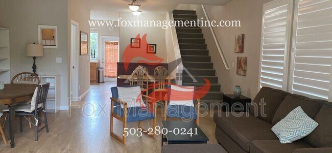 Building Photo - 2826 Raymond St