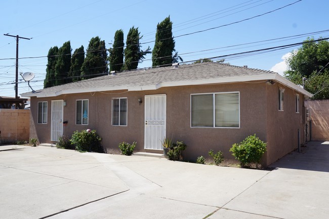 Building Photo - Stoneridge Apartments