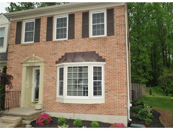 Primary Photo - 842 Stockbridge Dr