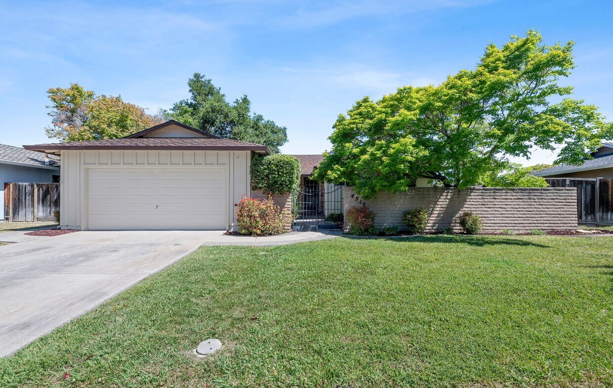 Primary Photo - Single Family Home in Great West San Jose ...