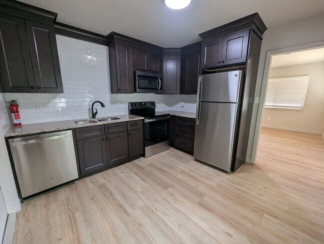 Foto del edificio - 110 Springtree Rd