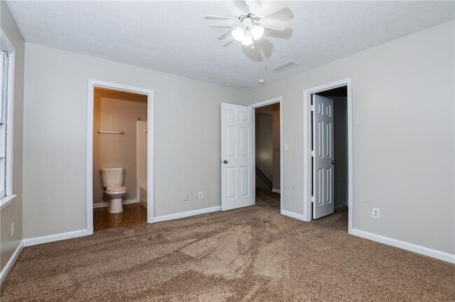 Building Photo - 5299 Weyden Ct