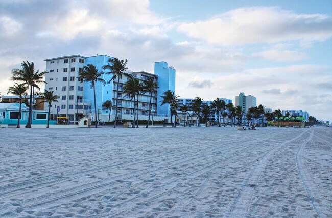 Foto del edificio - 324 Van Buren St