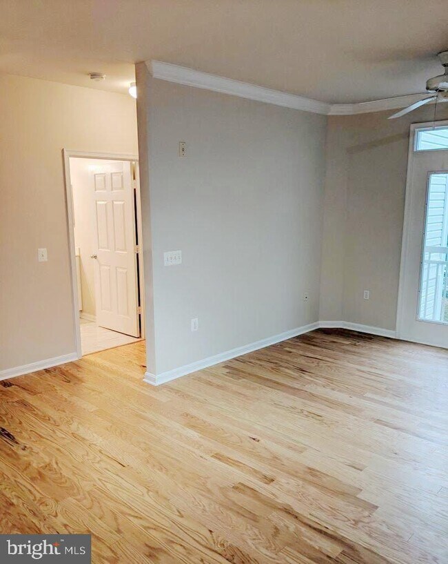 Building Photo - 2765 Centerboro Dr