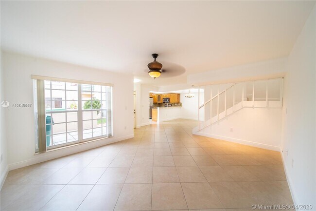 Building Photo - 1925 SW 118th Ct