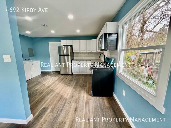 Building Photo - Newly Renovated 3-Bedroom, 1-Bath Home for...