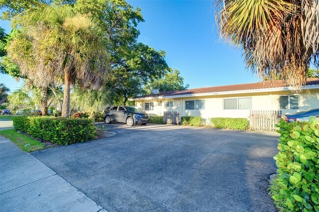 Building Photo - 7826 NW 40th Ct