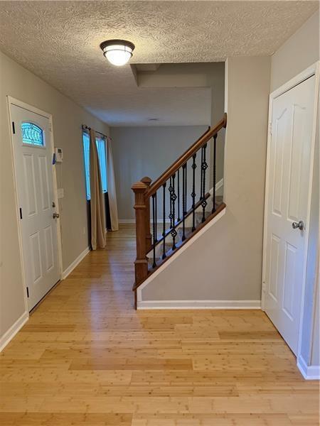 Foto del edificio - 480 Roswell Farms Rd
