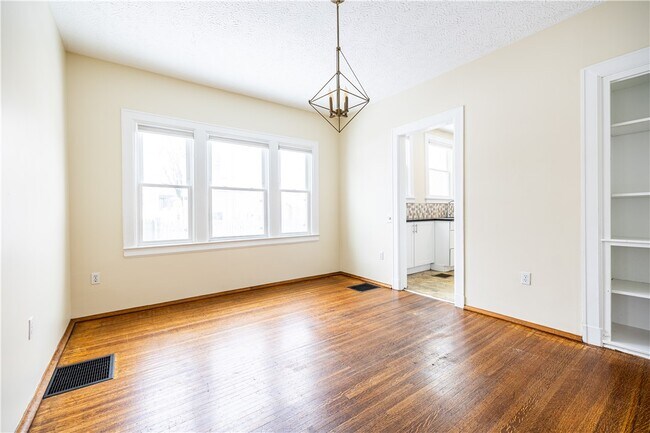 Foto del edificio - 297-303-303 Dartmouth St