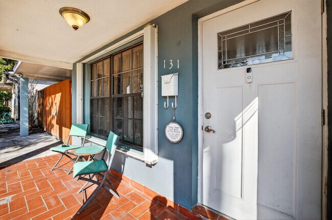 Foto del edificio - 131 SW 7th Terrace