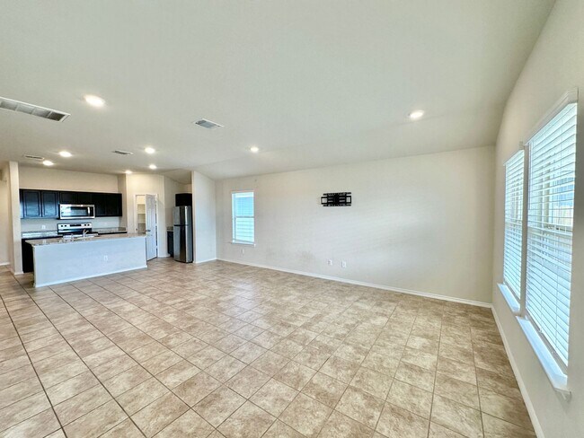 Foto del edificio - Viewable Now!  Pets Accepted!