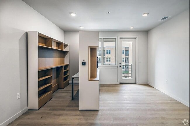 Foto del edificio - 7721 Dutch Branch Rd